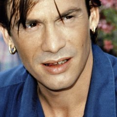 VOICI // SOCIAL // Florent Pagny