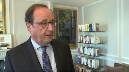 VOICI- François Hollande : ce projet surprenant de l’ancien président pour les enfants