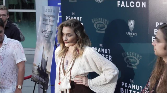 Voici - Michael Jackson : cette récompense qui met sa famille hors d’elle