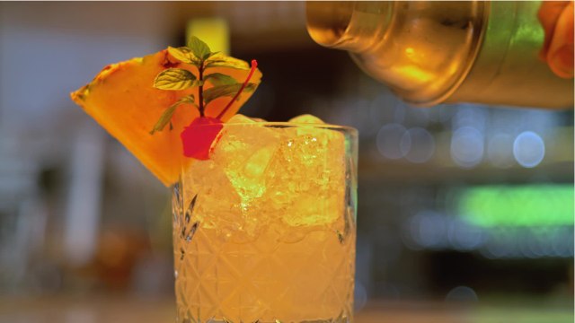 Taxe sur l’alcool, factures fictives, arrêts maladie… comment la Cour des comptes s’attaque au trou de la Sécu