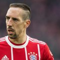 VOICI social - Franck Ribéry Déguisé Pour Pâques : Il Se Fait Tacler Par Les Internautes (1)