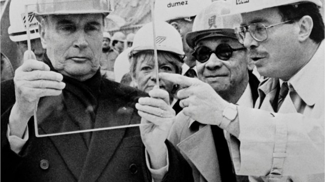 VOICI François Mitterrand séducteur : cette journaliste qui avait refusé ses avances