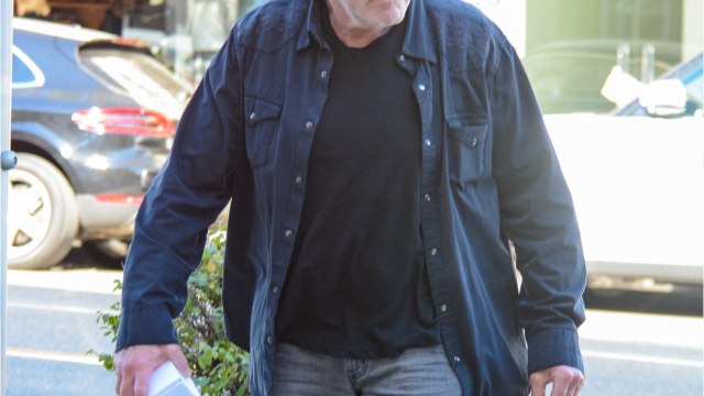 VOICI Ron Perlman victime d’un accident : l’acteur a frôlé le pire sur un plateau de tournage
