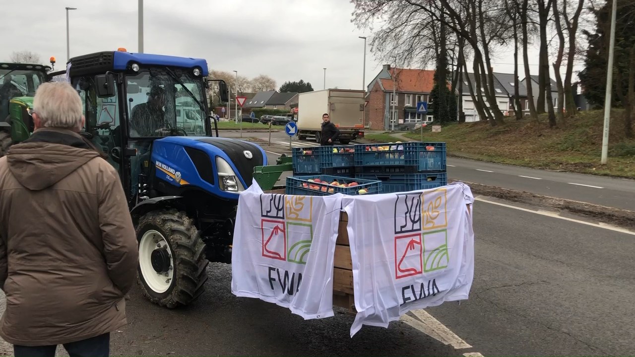Hognoul: journée d'action des agriculteurs wall...