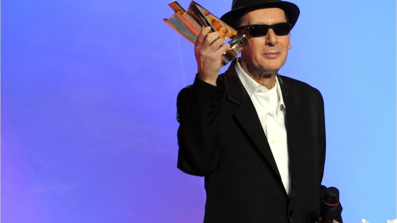 VOICI – Alain Bashung : les confidences de sa femme sur sa dernière apparition publique, deux semaines avant sa mort