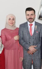 Son dakika! Otomobil, refüjdeki ağaca çarptı: 2 ölü (2)