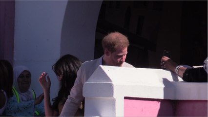 Voici - Lors de sa tournée africaine le Prince Harry rend un nouvel et vibrant hommage à Diana, sa mère