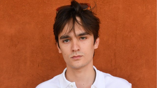 VOICI - Alain-Fabien Delon jaloux de sa sœur Anouchka ? Cette phrase qui en dit long