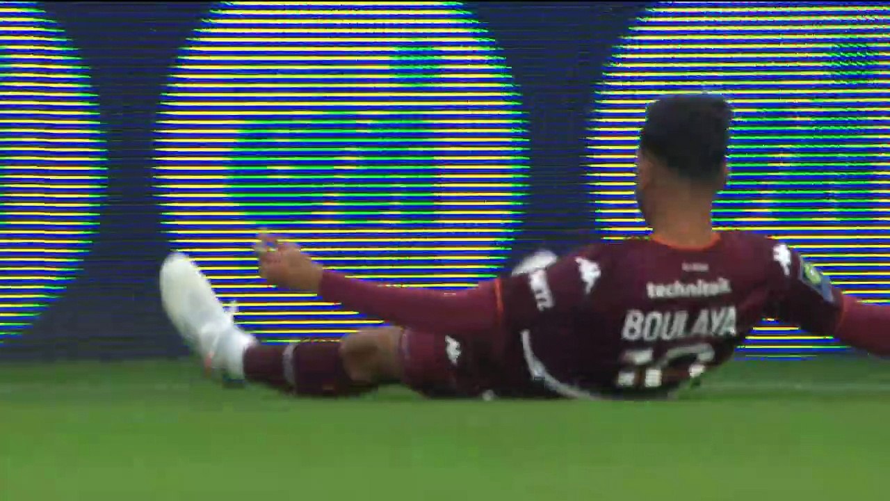 Retour sur les coups francs de Farid Boulaya !