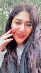 دنيا صلاح عبد الله تؤكد سلبية مسحة كورونا لها واستمرار إصابة والدتها.