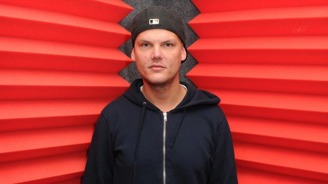 VOICI - Mort d’Avicii : dévastée, sa compagne cachée lui écrit une lettre bouleversante
