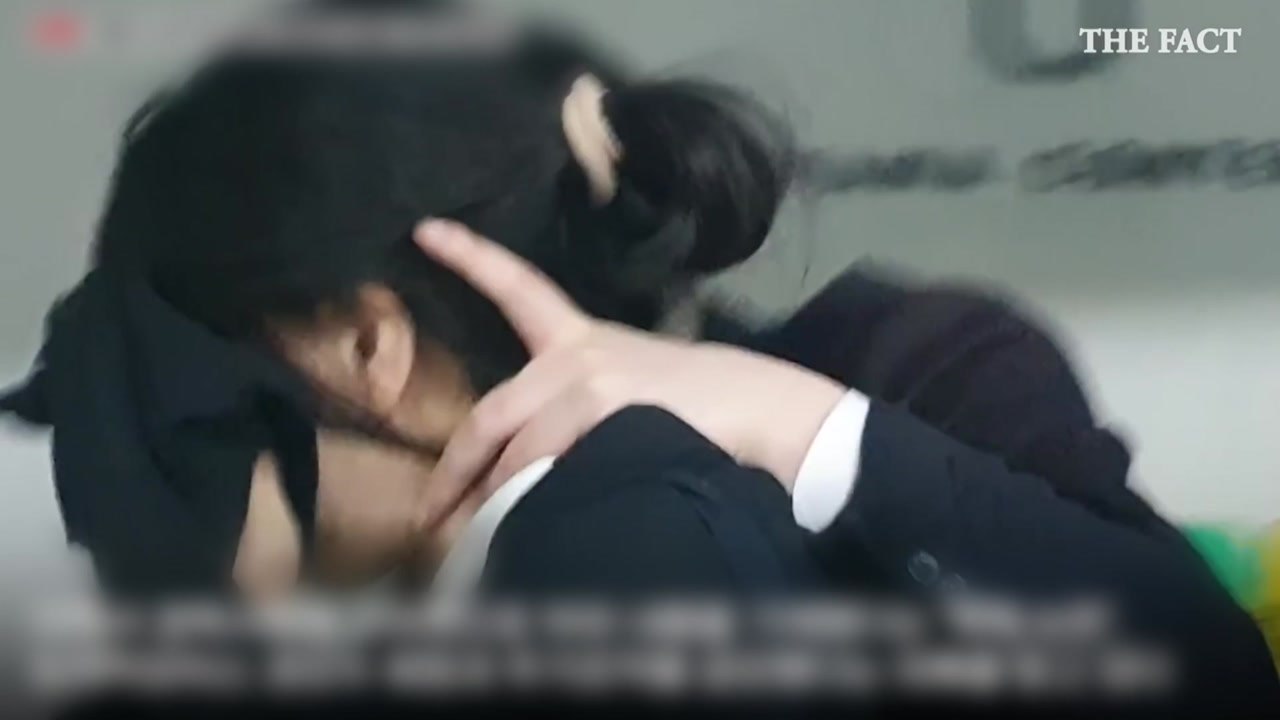 민주당, 얼굴 가린 김건희 영상에 "참담하고 황당" / YTN