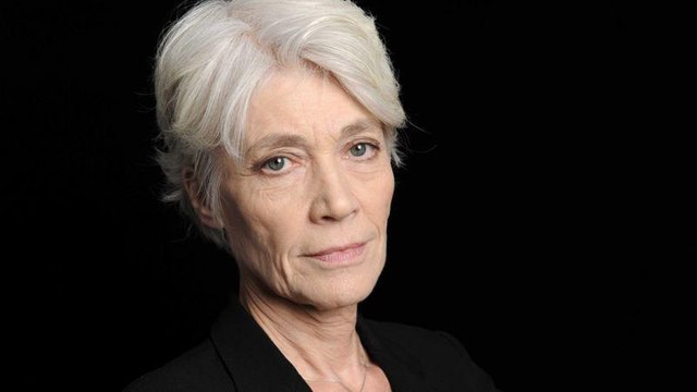 VOICI - Françoise Hardy confie que Jacques Dutronc était « angoissé » pour Johnny Hallyday