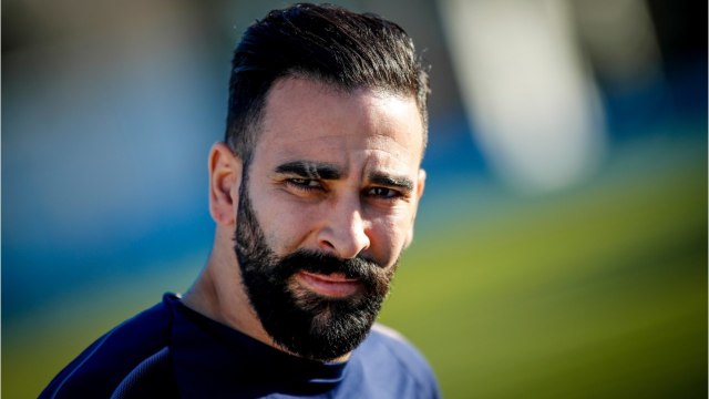 VOICI Adil Rami bientôt viré de l'OM ? La situation s’aggrave pour le footballeur