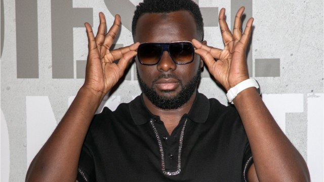 VOICI Maître Gims sans lunettes, il se met à nu pour ses fans