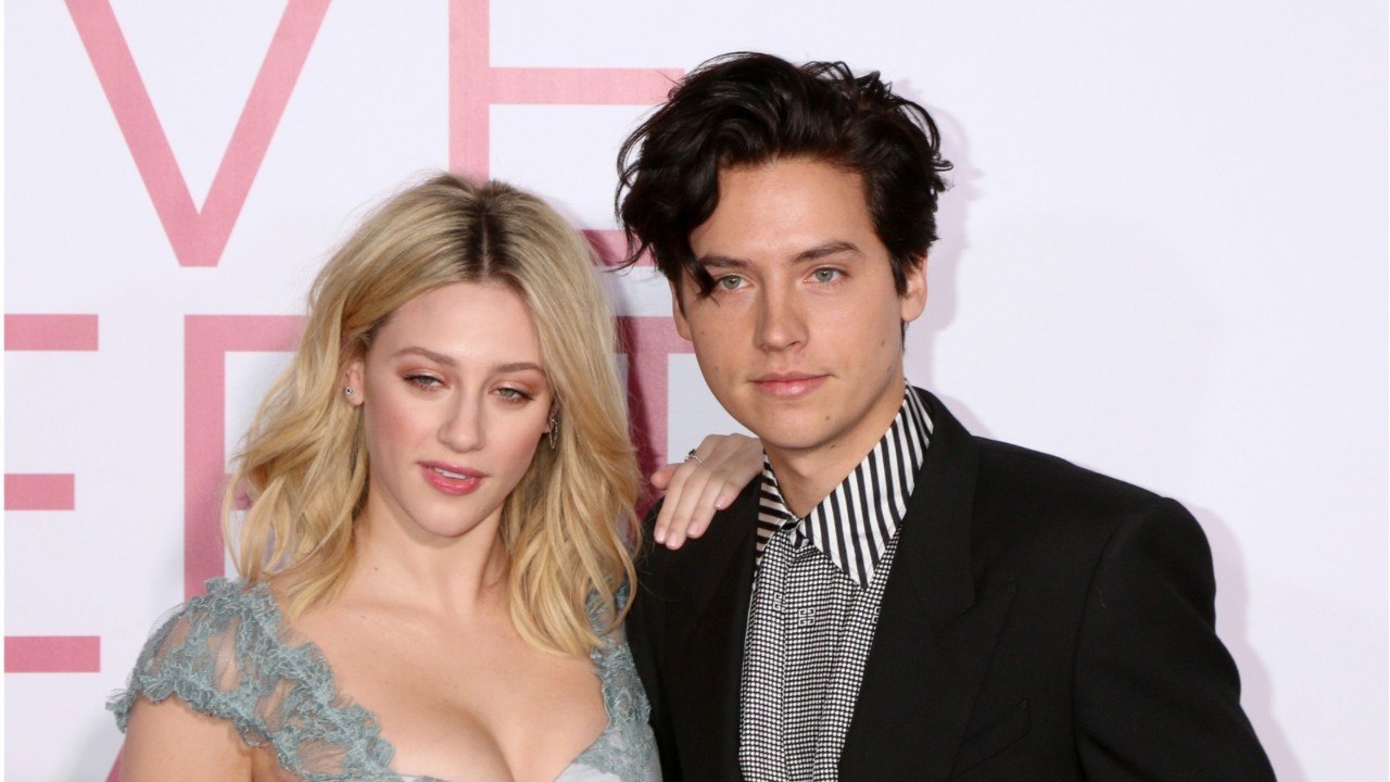 Voici Riverdale : Lili Reinhart et Cole Sprouse se sont séparés