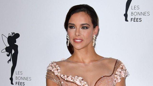 VOICI - Marine Lorphelin : son compagnon poignardé par un admirateur de Miss France 2013
