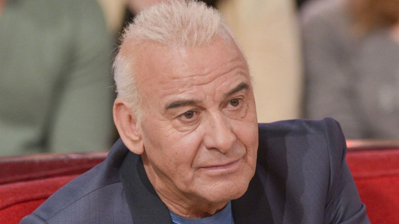 VOICI Hommage national à Charles Aznavour : l’énorme coup de gueule de Michel Fugain