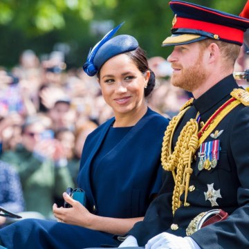 VOICI SOCIAL - Meghan Markle : Sa Réflexion Douteuse Sur Harry Juste Après Leur Rencontre (1)