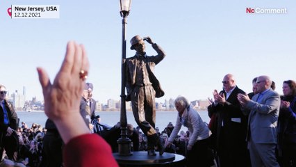 Frank Sinatra homenageado com estátua na sua cidade natal em Nova Jersey