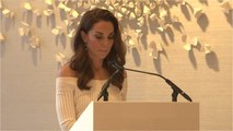 VOICI - Kate Middleton : ce bijou emblématique de Lady Di qu’elle a elle aussi modifié
