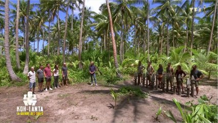VOICI - Koh-Lanta, la guerre des chefs : ce secret bien gardé que même Denis Brogniart ne connaît pas