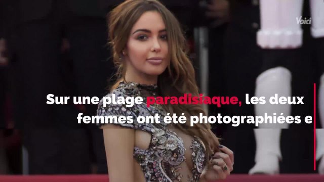 VOICI - PHOTO Nabilla en vacances à Santorin, elle dégaine le petit bikini ultra sexy