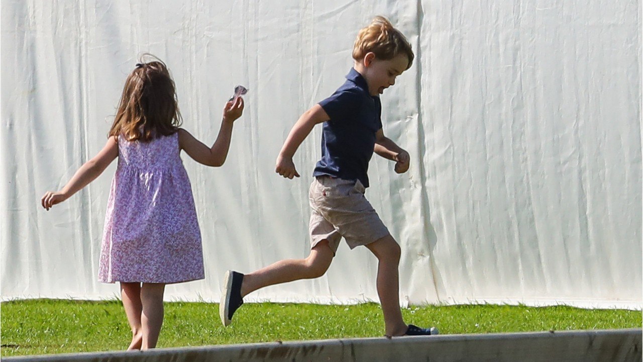 VOICI - Prince George : Cette Adorable Habitude Qu'il a Pris Avec Le Livreur Des Courses (1)