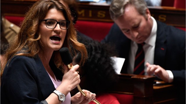 VOICI - Marlène Schiappa menacée par des Gilets jaunes : accusée d'exagérer, elle pousse un énorme coup de gueule