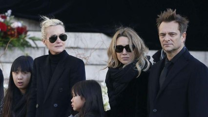 Download Video: VOICI - Procès Johnny Hallyday : c’est tendu entre les avocats de Laura Smet et Laeticia Hallyday