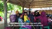 Séisme: des indonésiens craignant un tsunami se réfugient en hauteur