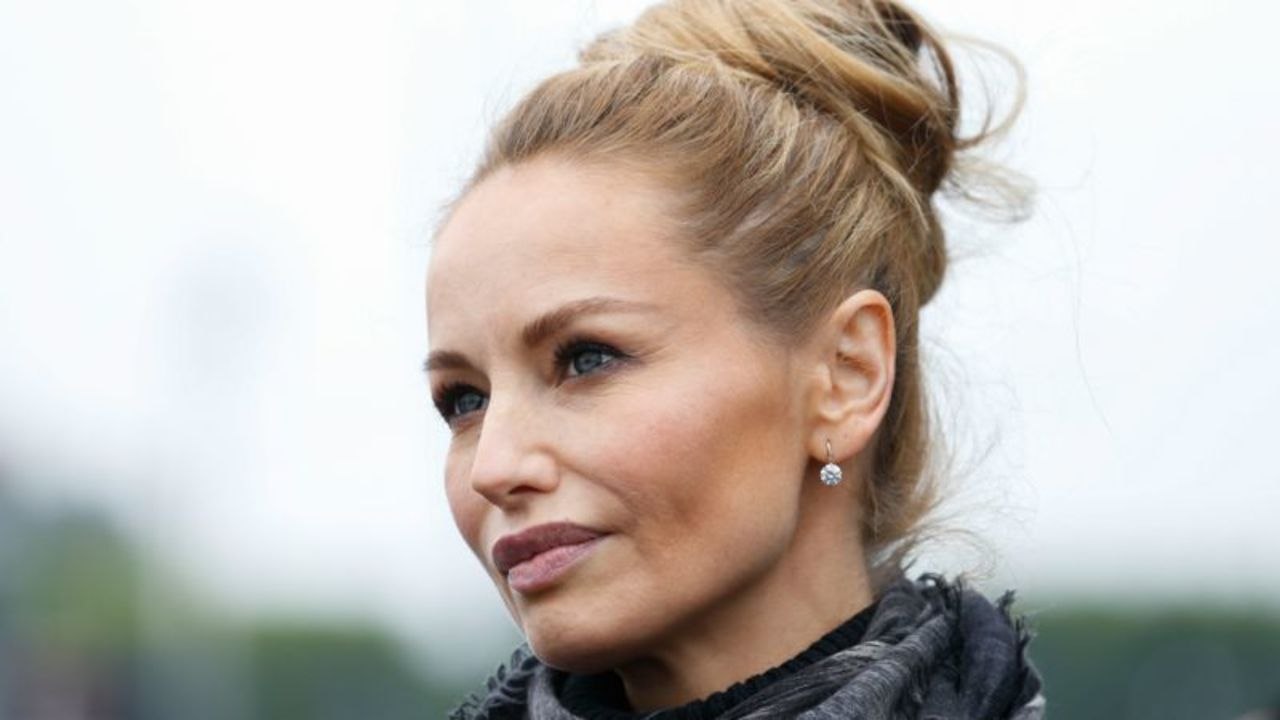 VOICI - Adriana Karembeu véritable maman poule ? "J'essaie de me maîtriser"