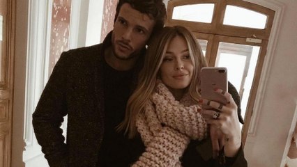 VOICI - Caro­line Rece­veur est enceinte : sa tendre annonce de gros­sesse en photo