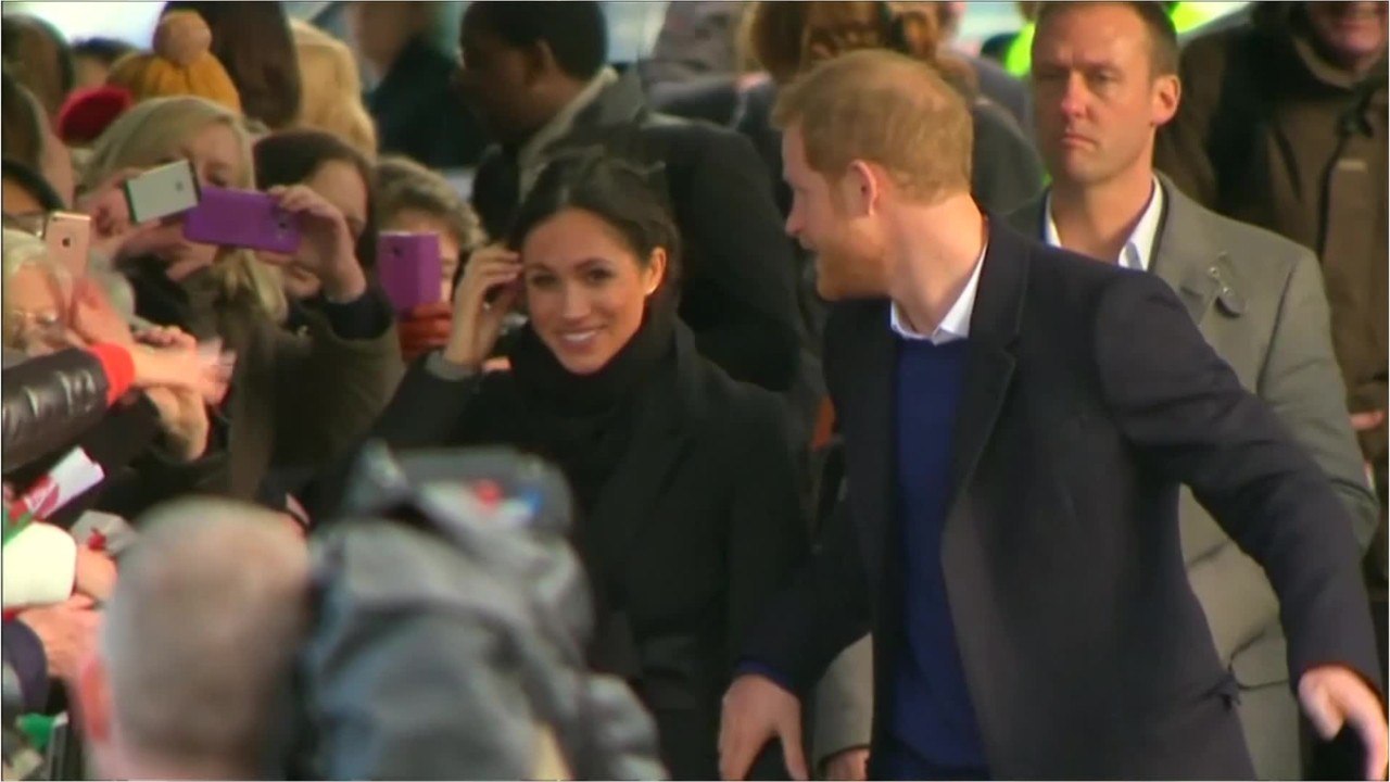 VOICI - Meghan Markle : ce cadeau inestimable que la reine Elizabeth II pourrait offrir au royal baby