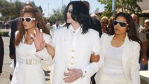 VOICI - Michael Jackson accusé de pédophilie : pourquoi ses sœurs LaToya et Janet ne le défendent plus