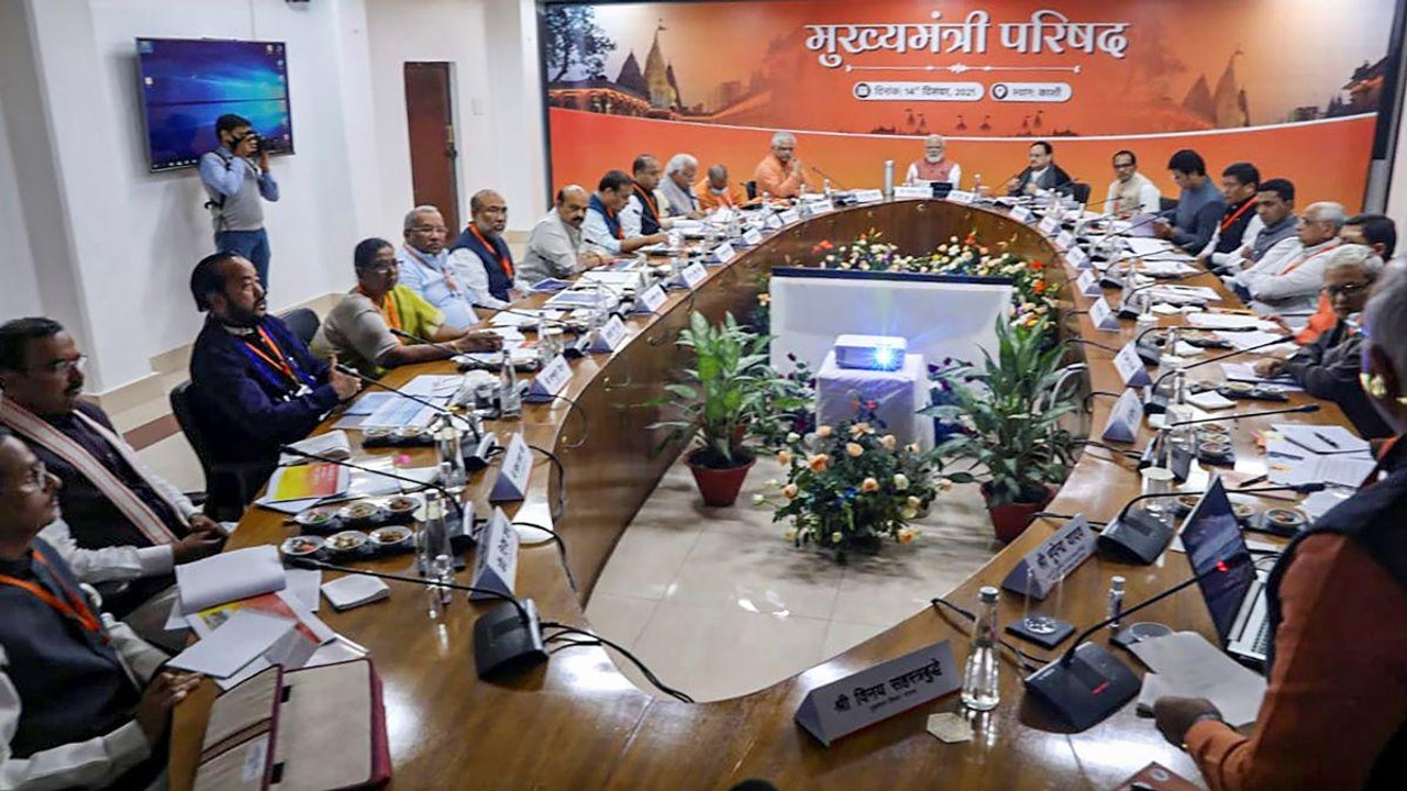 PM Modi Chairs meeting of BJP ruled-states CMs in Kashi