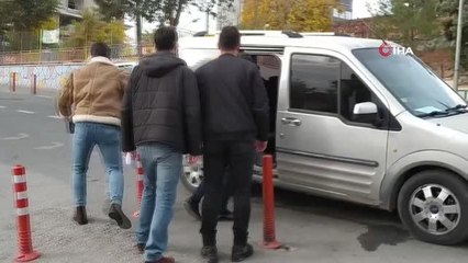 Genç kızı sokak ortasında öldüren zanlı yakalandı