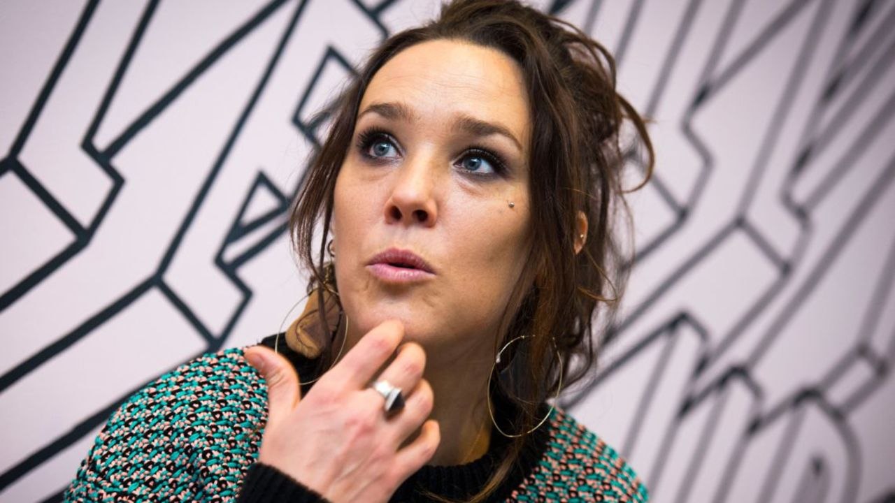 VOICI - Zaz dévoile la terrible phobie qui a ruiné son enfance