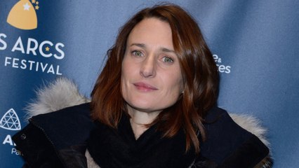 VOICI Camille Cottin : son grand-père a voulu lui imposer une rhinoplastie
