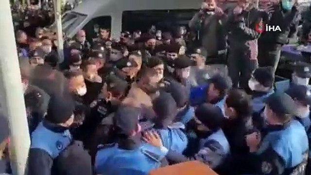 Esenler'de İBB zabıtaları ile Esenler Belediyesi zabıtaları birbirine girdi