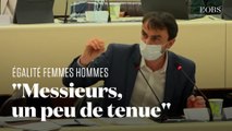 Le maire de Lyon recadre les hommes qui discutent pendant le discours d’une élue