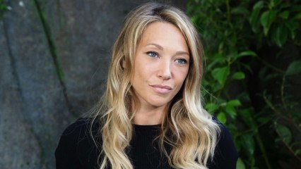 VOICI Laura Smet peinée  : son père « lui manque tellement »