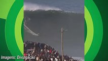 Insano! Pedro Scooby crava nota mais alta pelo TUDOR Nazaré Surf Challenge