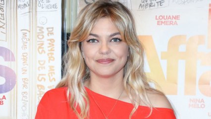 VOICI – Louane dévoile le visage de sa petite sœur et elle lui ressemble beaucoup