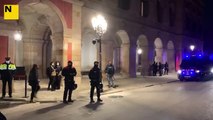 Els diputats de la CUP, Dani Cornellà, Pau Juvillà i Eulàlia Reguant també són escridassats en sortir del Parlament