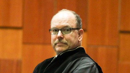 VOICI - Albert II de Monaco : des escrocs usurpent son identité et ce n'est pas la première fois