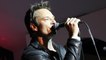 VOICI - Johnny Hallyday : le vibrant hommage de son fils David lors du premier concert de sa tournée