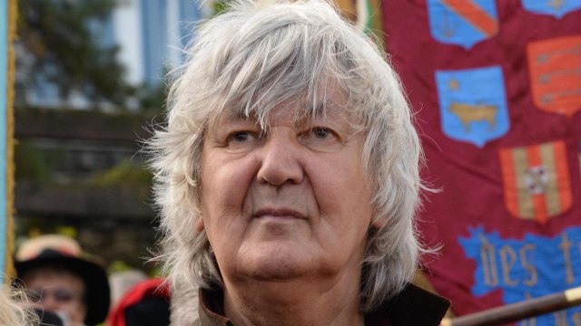 VOICI Jacques Higelin malade ? Son fils Arthur sort du silence