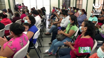 Mefcca entrega microcréditos a emprendedores en Managua