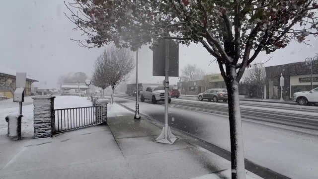 December storm brings snow to Tehachapi